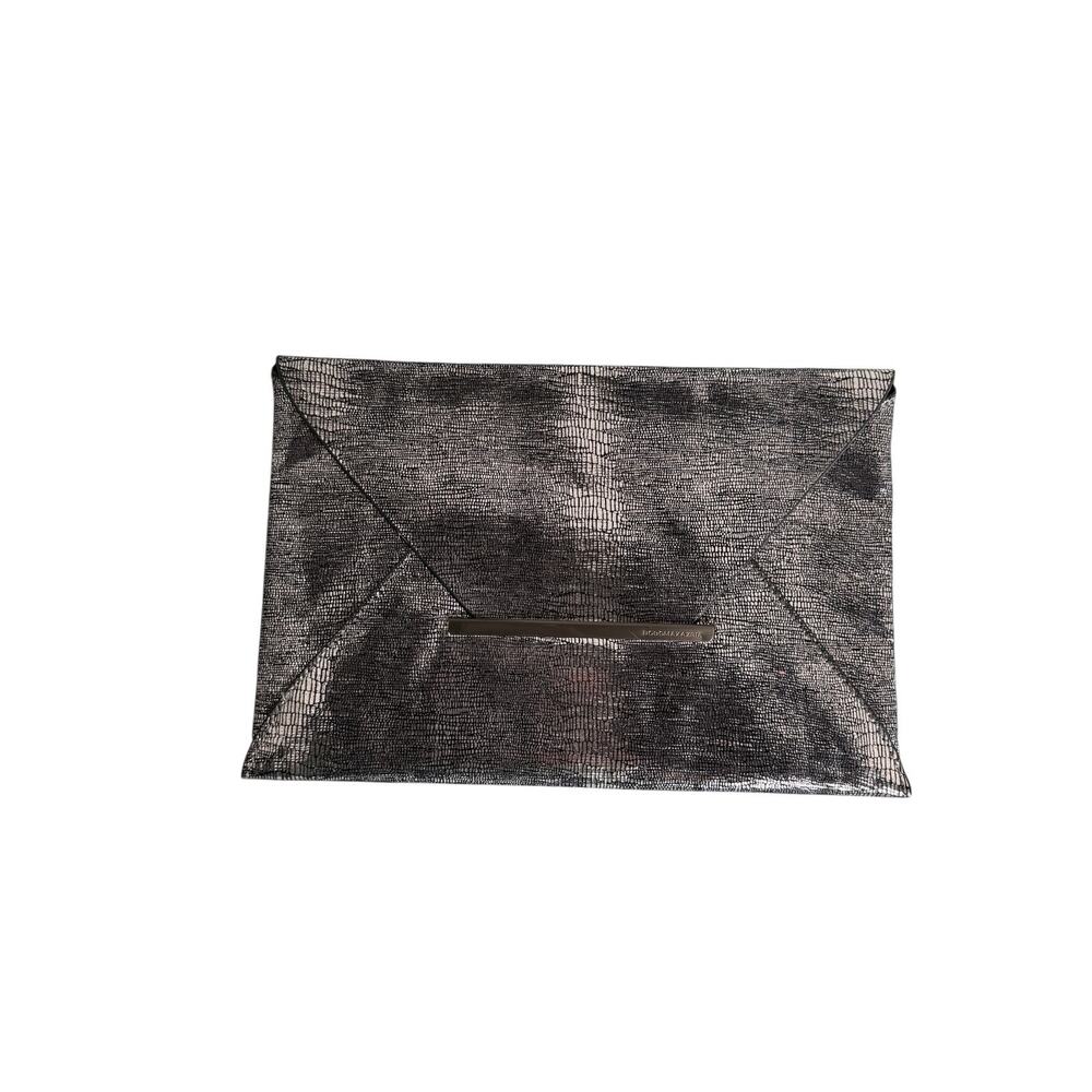 BCBGMAXAZRIA Gunmetal Lizard Embossed Metallic Envelope Clutch Bag LVS202EB